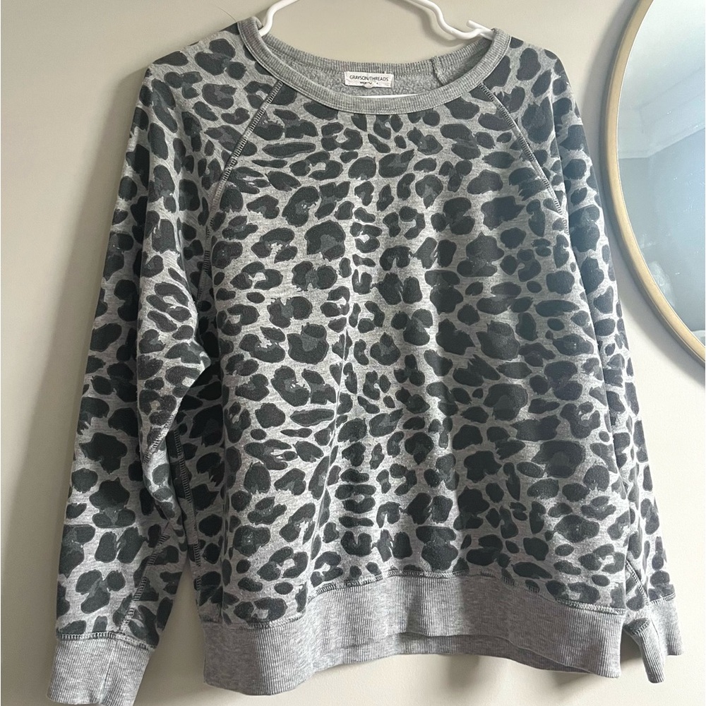 Cheetah crew neck